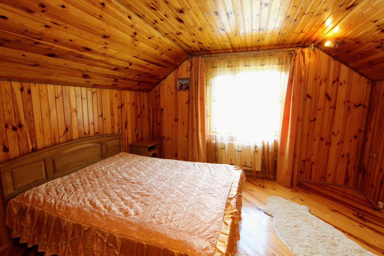Cottage "Kliverent" 亚列姆切 外观 照片
